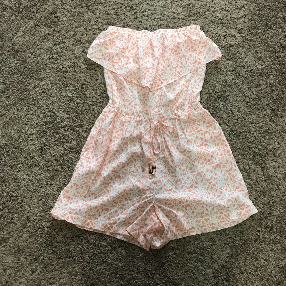 Cute coral & white romper! NWT!